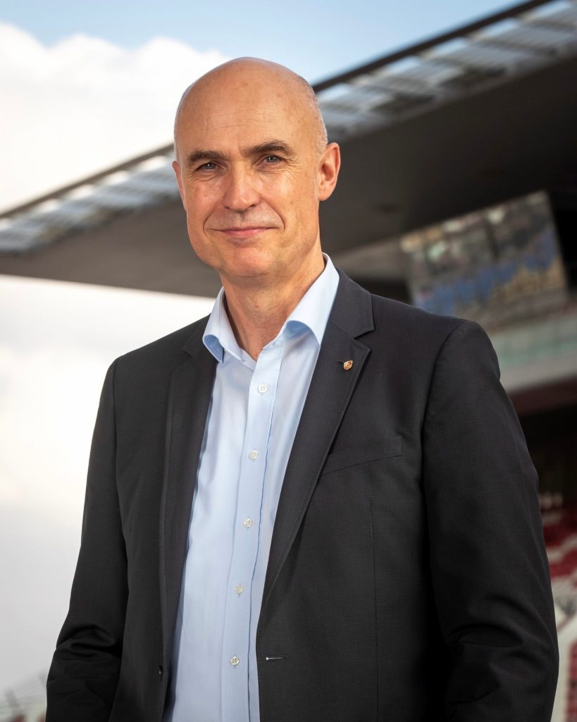 مانفريد براونل الرئيس التنفيذي لشركة بورش الشرق الأوسط