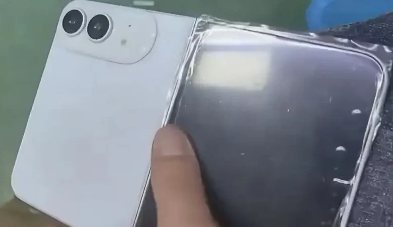 آيفون القابل للطي قد يأتي بلون واحد فقط عند إطلاقه